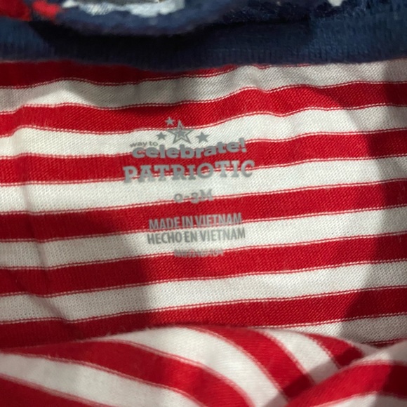 2 Rompers - Picture 4 of 5